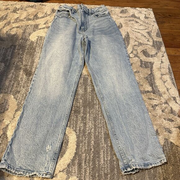Abercrombie & Fitch Denim - Abercrombie & Fitch Jeans Women 28 6s 90s Straight Ultra High Rise Light Wash